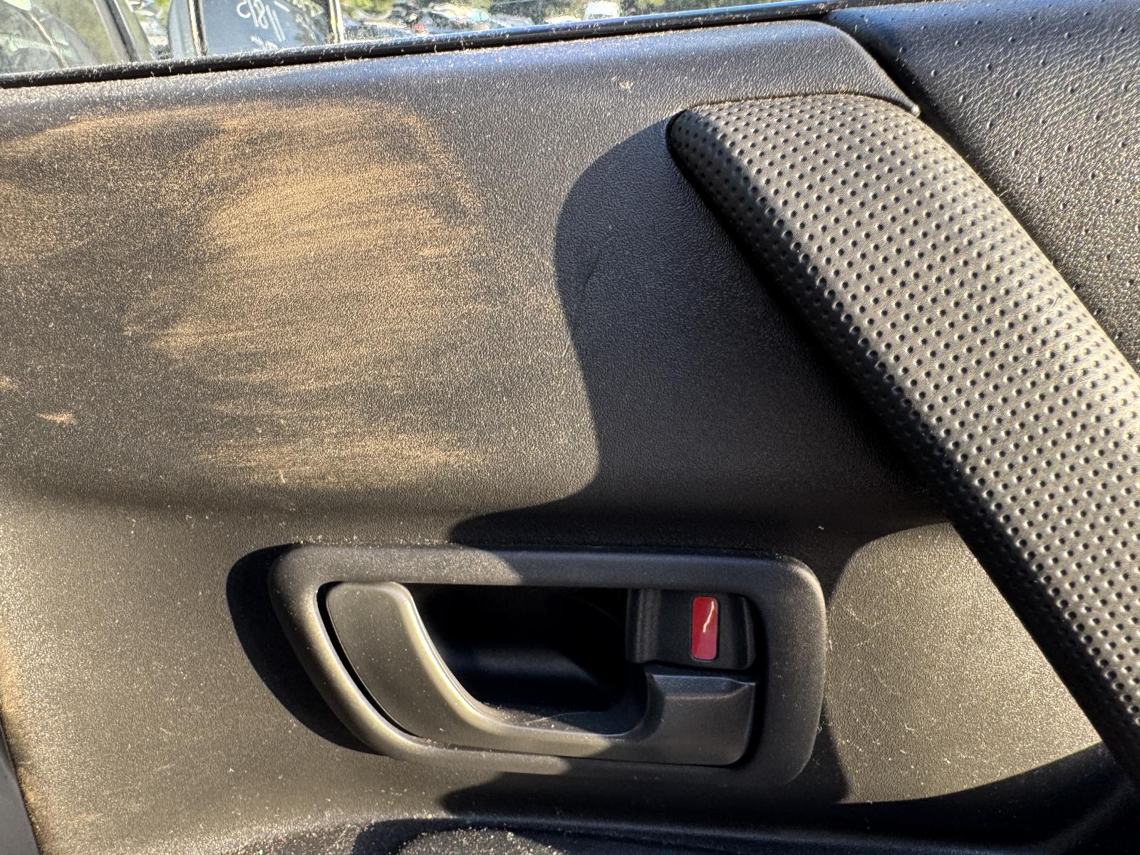 View MITSUBISHI PAJERO 2002 5 Door Station Wagon Breaking