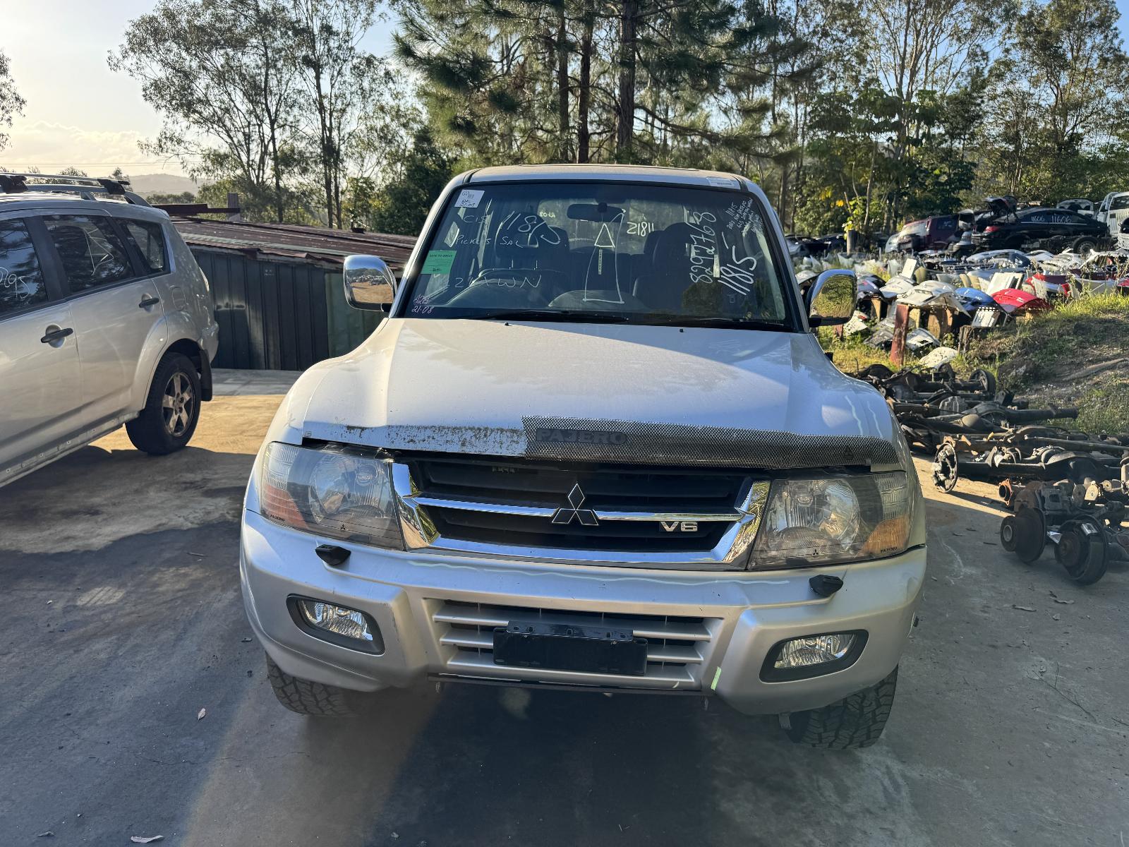 View MITSUBISHI PAJERO 2002 5 Door Station Wagon Breaking