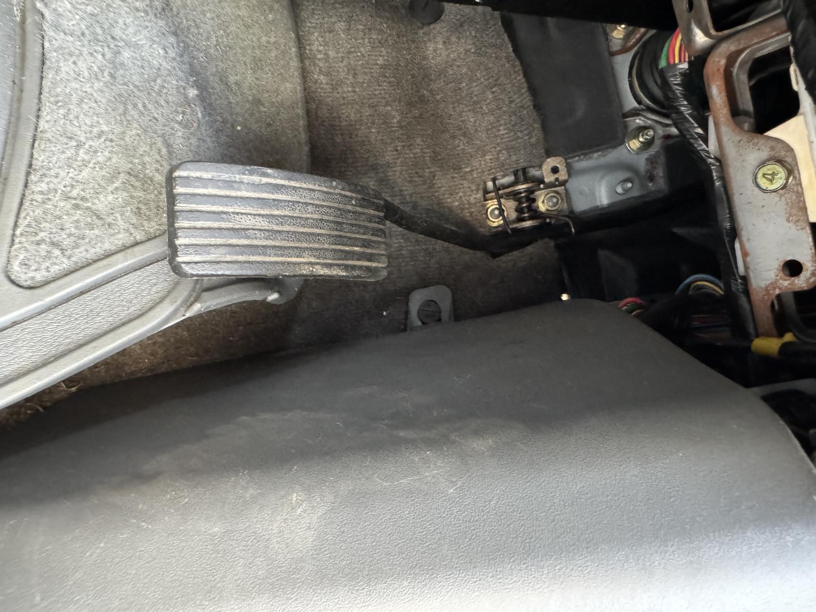 View MITSUBISHI PAJERO 2002 5 Door Station Wagon Breaking