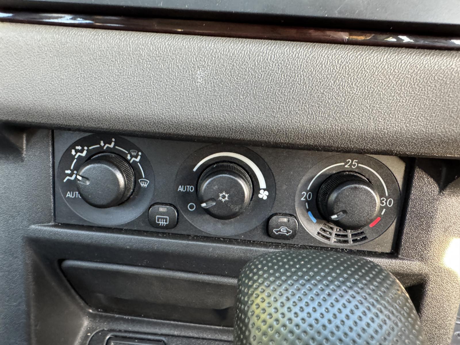 View MITSUBISHI PAJERO 2002 5 Door Station Wagon Breaking