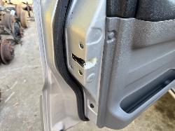 View MITSUBISHI PAJERO 2002 5 Door Station Wagon Breaking