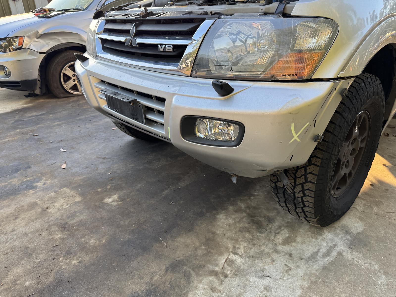 View MITSUBISHI PAJERO 2002 5 Door Station Wagon Breaking