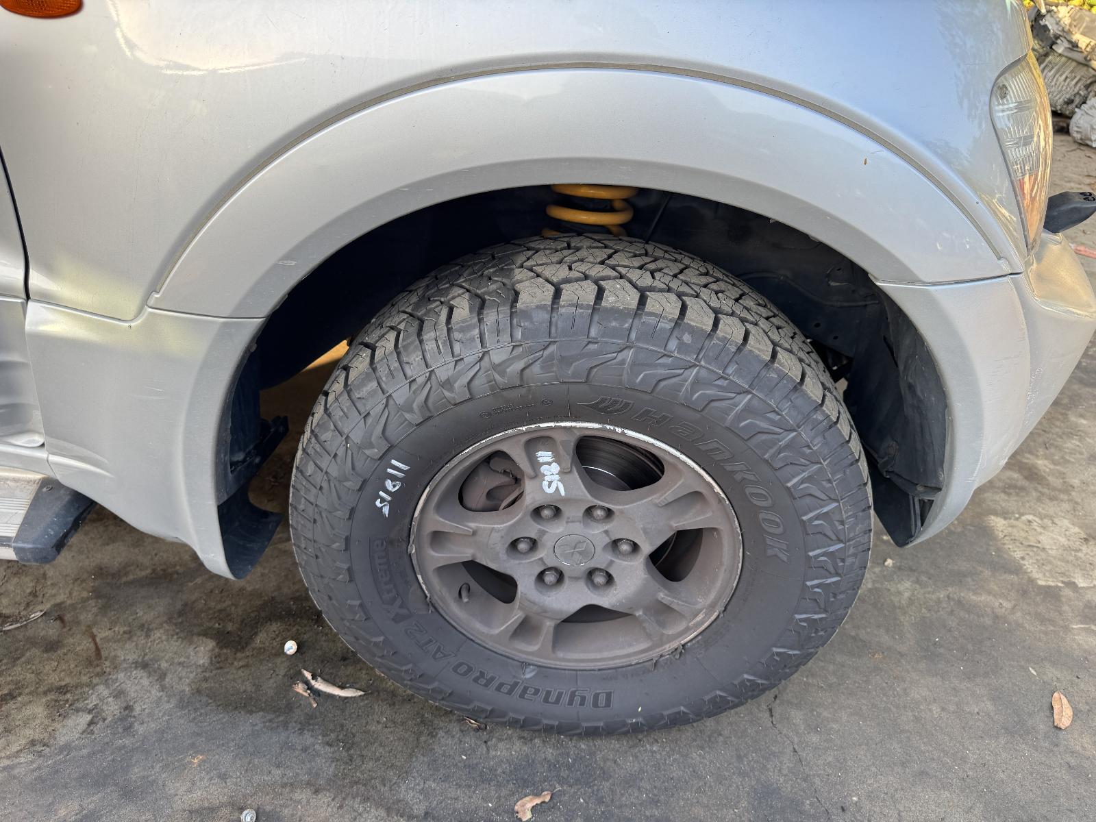 View MITSUBISHI PAJERO 2002 5 Door Station Wagon Breaking