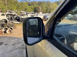View MITSUBISHI PAJERO 2002 5 Door Station Wagon Breaking