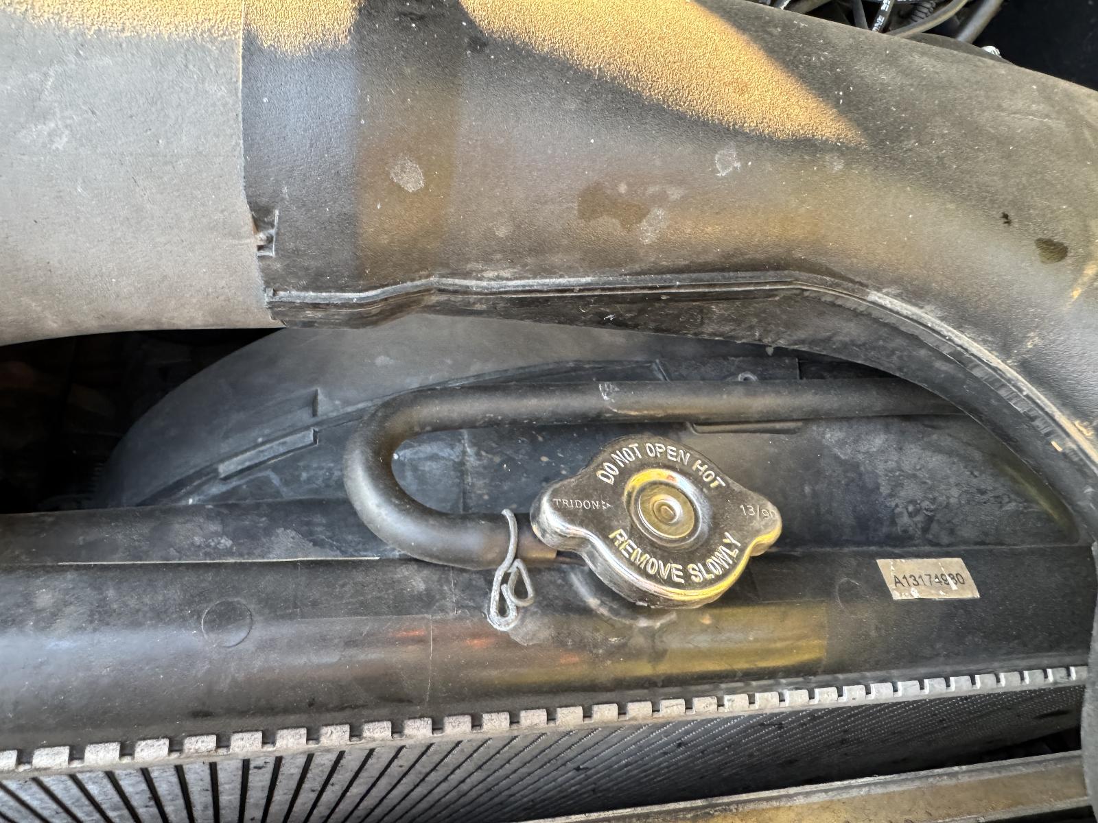 View MITSUBISHI PAJERO 2002 5 Door Station Wagon Breaking