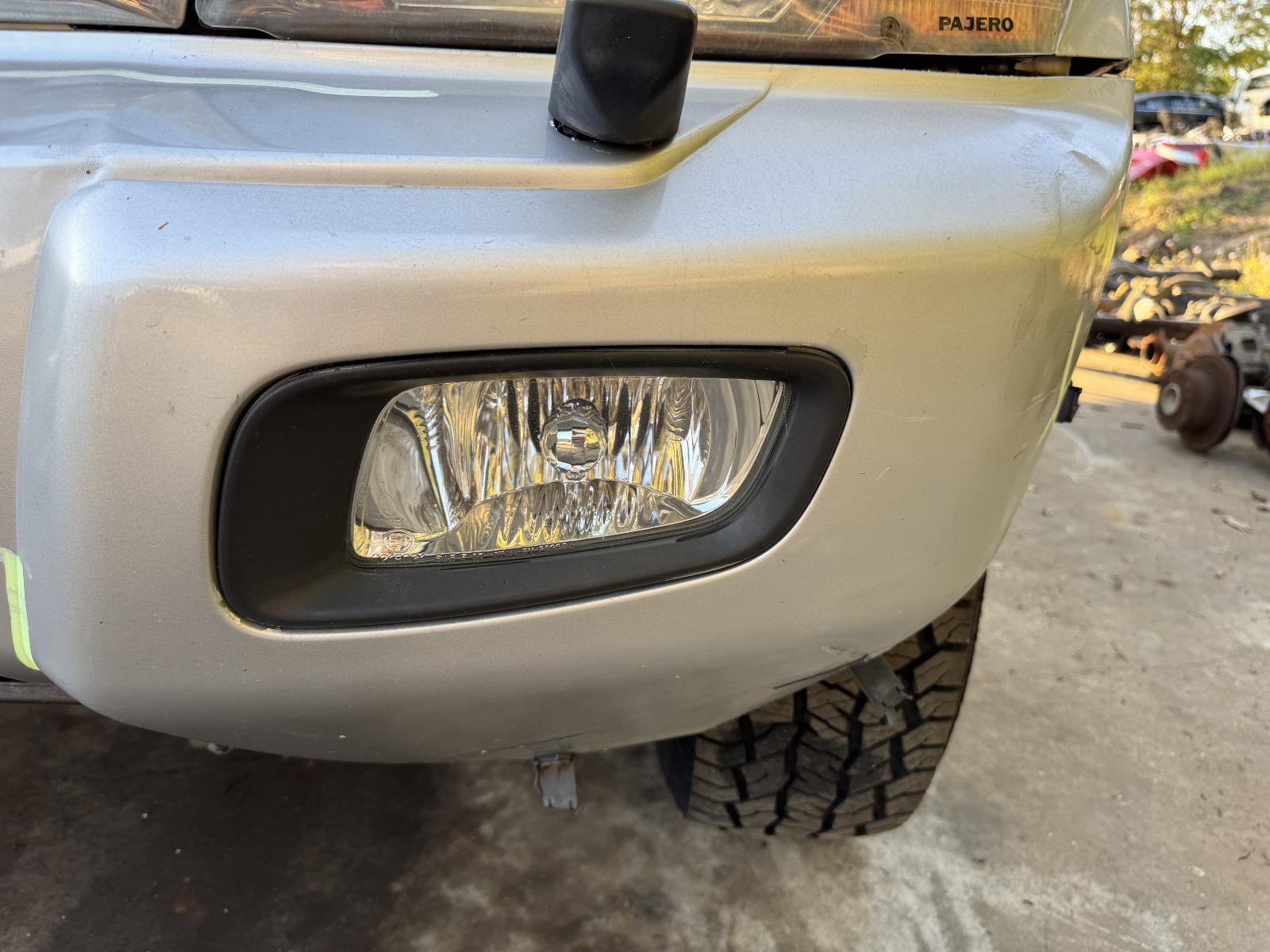 View MITSUBISHI PAJERO 2002 5 Door Station Wagon Breaking