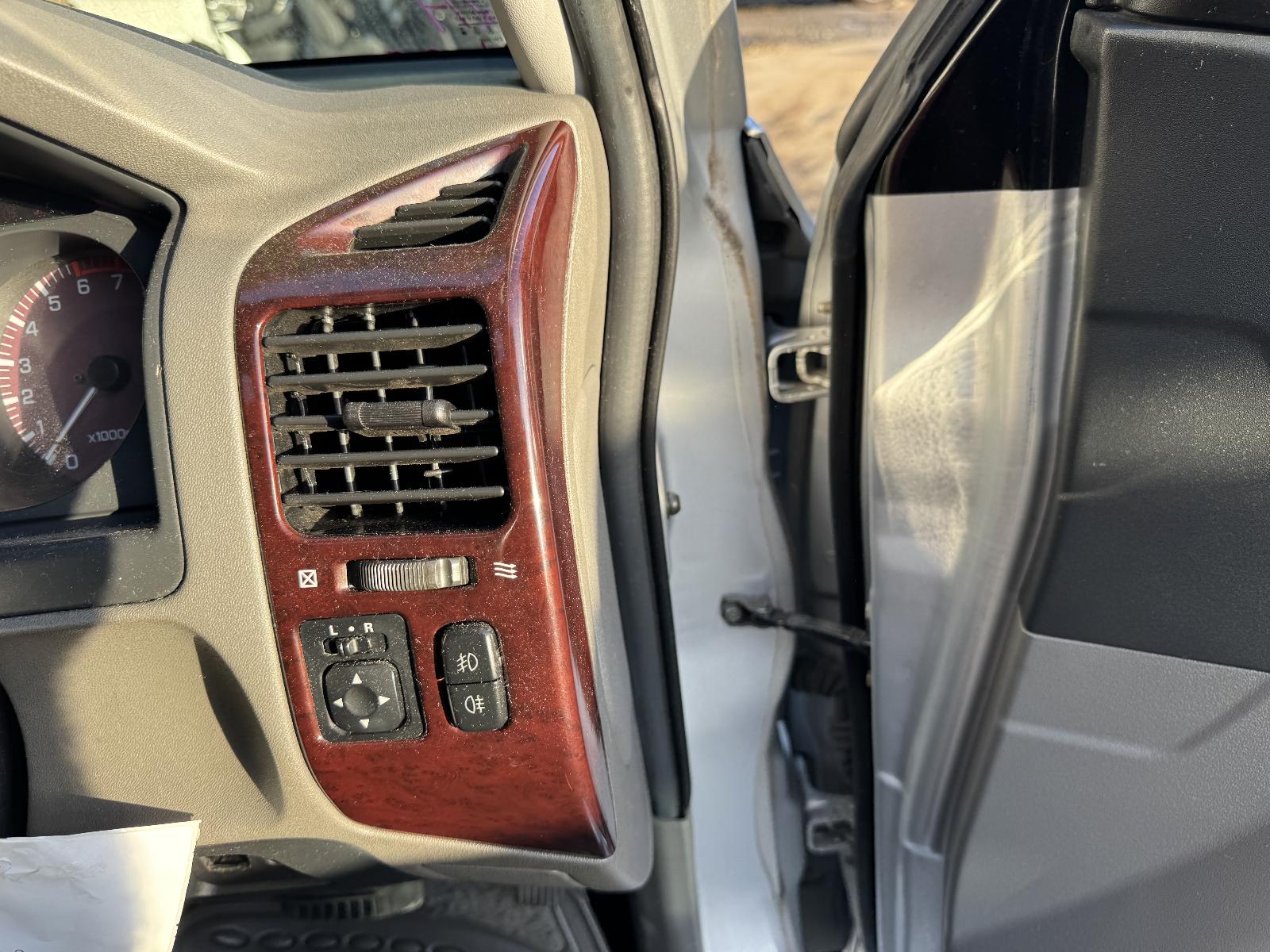 View MITSUBISHI PAJERO 2002 5 Door Station Wagon Breaking