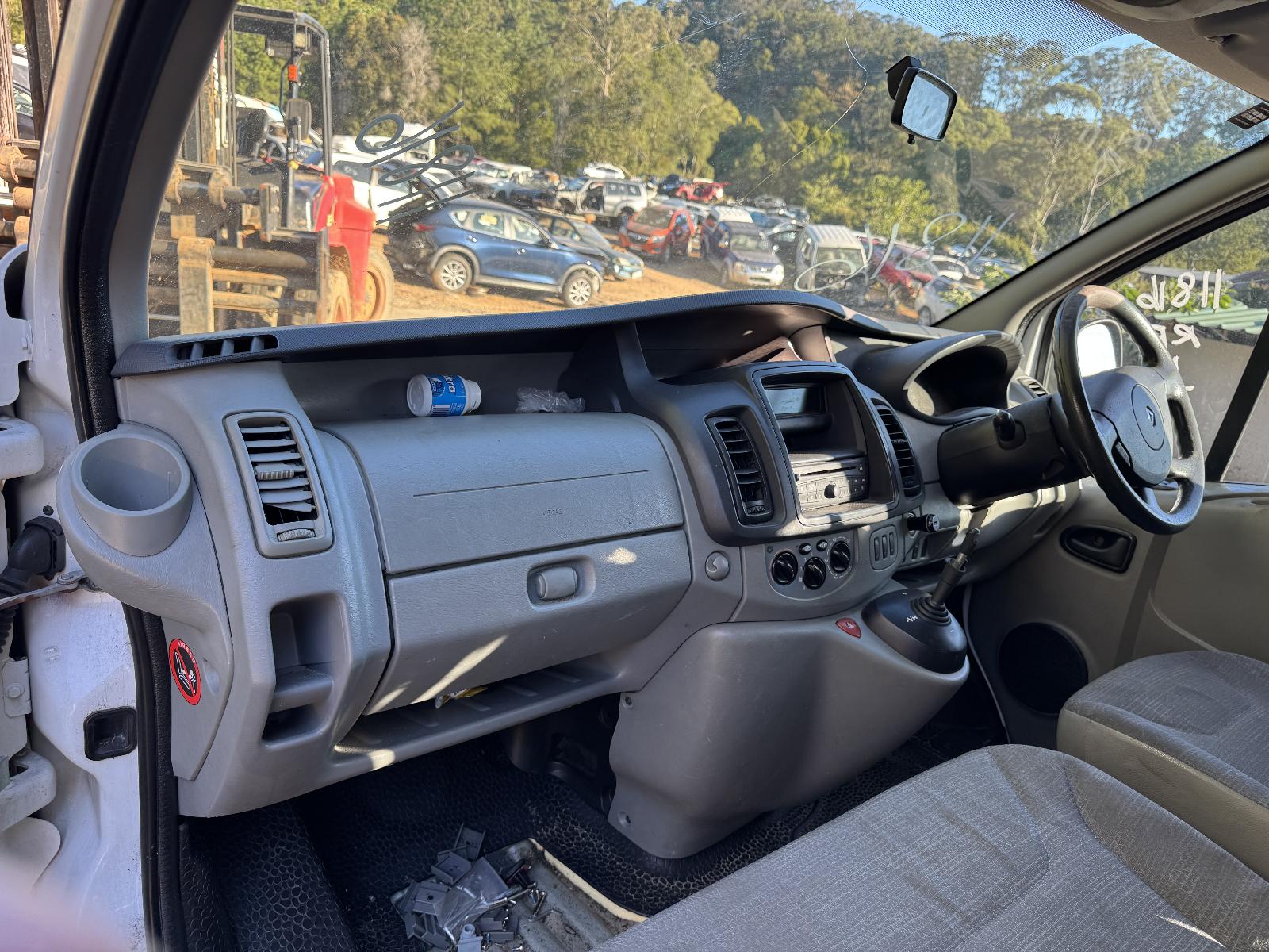 View Auto part Engine RENAULT TRAFIC 2013