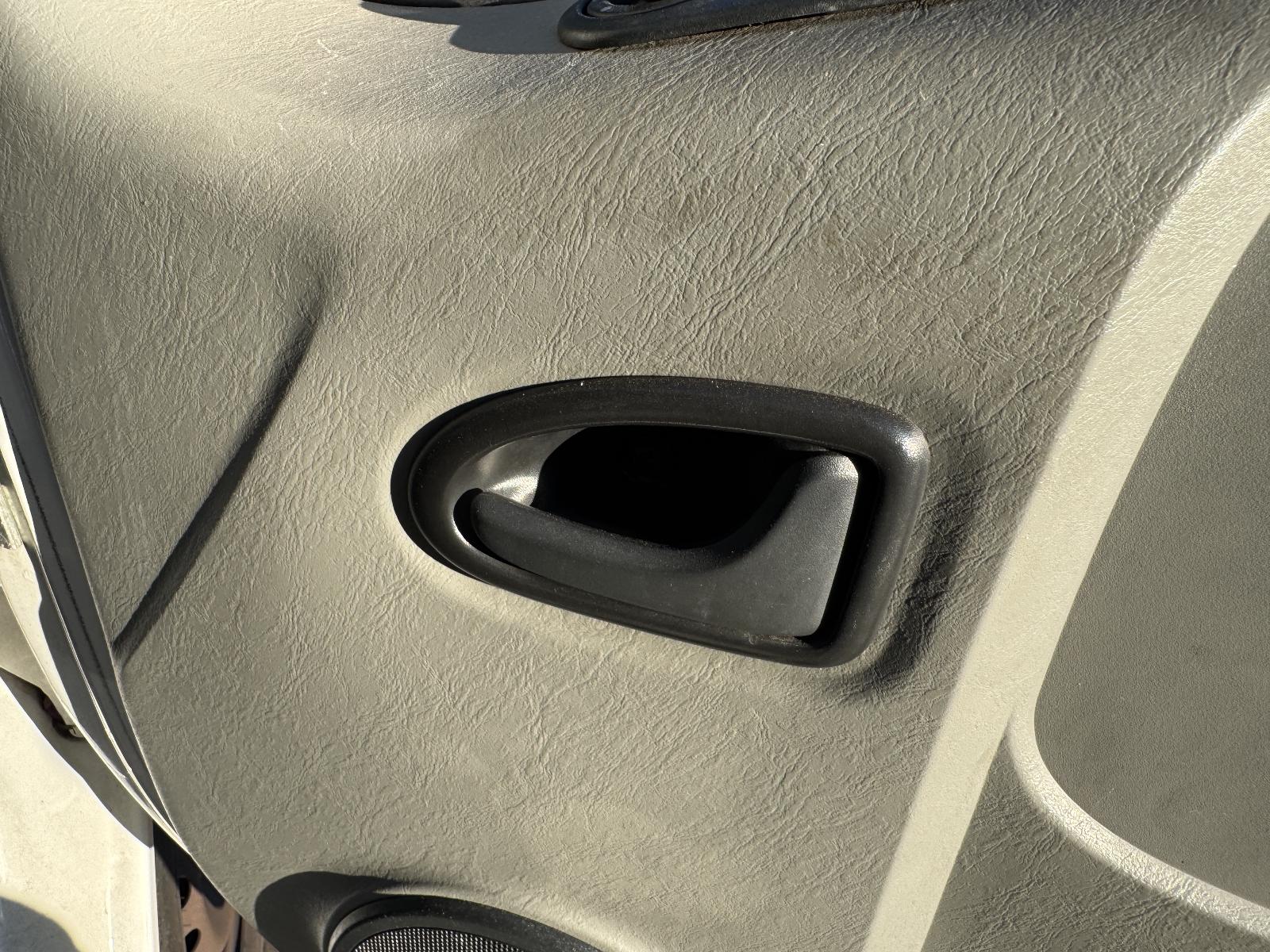 View Auto part Engine RENAULT TRAFIC 2013