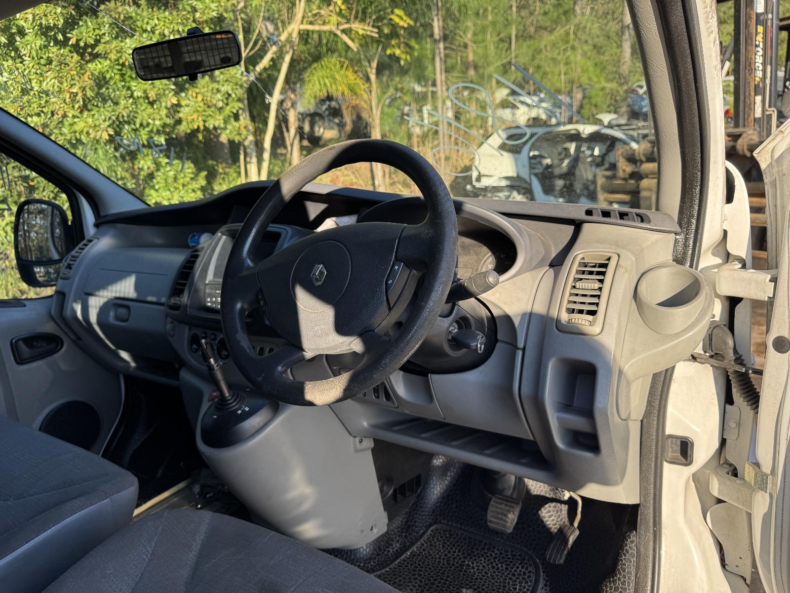 View Auto part Engine RENAULT TRAFIC 2013