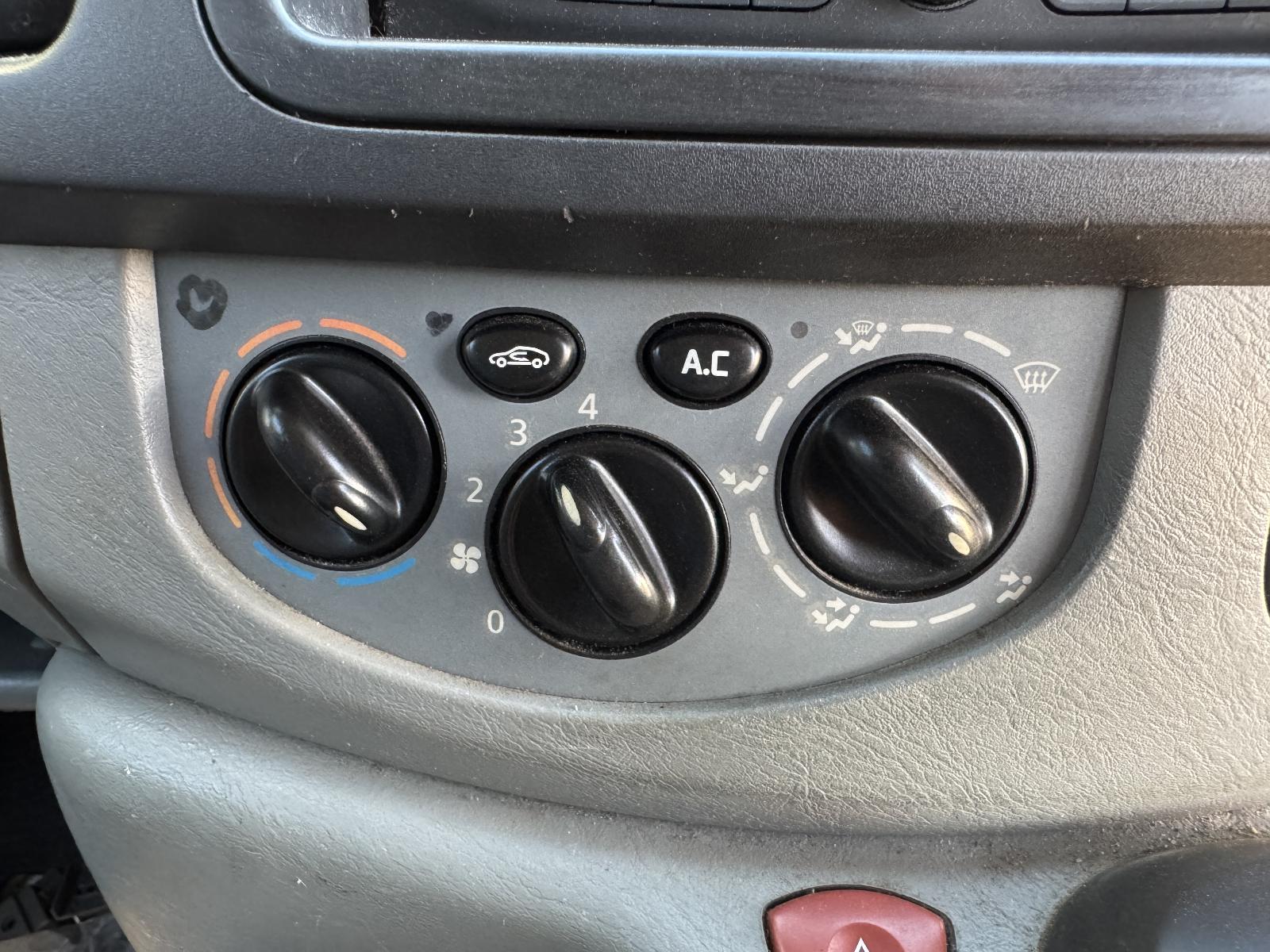 View Auto part Engine RENAULT TRAFIC 2013