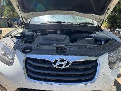View HYUNDAI SANTA FE 2011 5 Door Station Wagon Breaking
