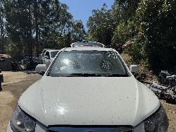 View HYUNDAI SANTA FE 2011 5 Door Station Wagon Breaking