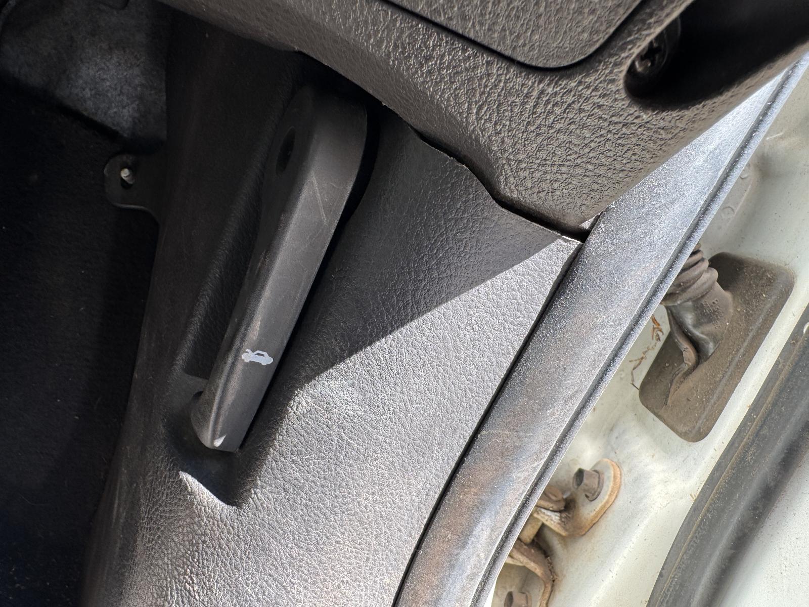 View HYUNDAI SANTA FE 2011 5 Door Station Wagon Breaking