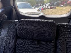 View HYUNDAI SANTA FE 2011 5 Door Station Wagon Breaking
