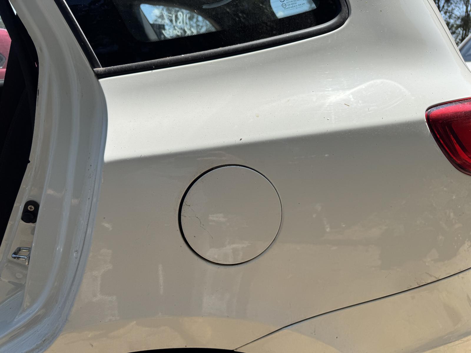 View HYUNDAI SANTA FE 2011 5 Door Station Wagon Breaking