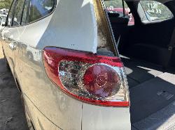 View HYUNDAI SANTA FE 2011 5 Door Station Wagon Breaking