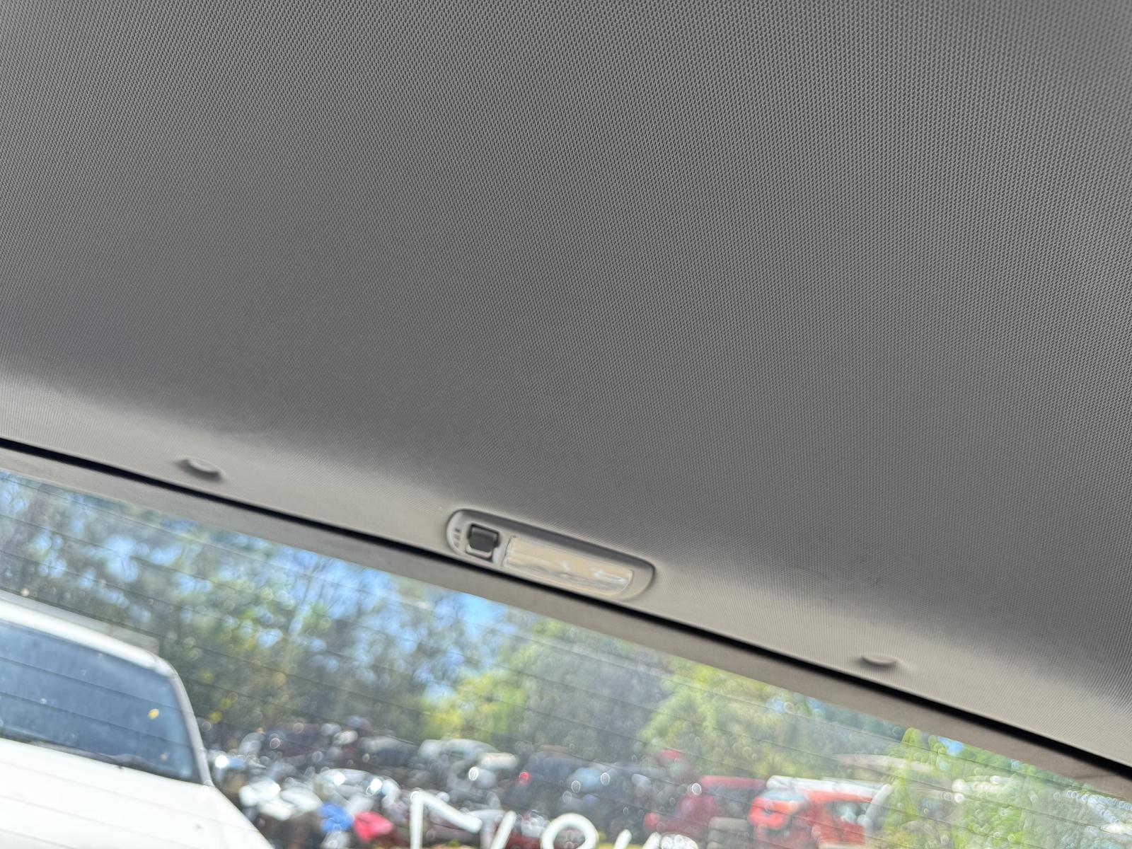 View HYUNDAI SANTA FE 2011 5 Door Station Wagon Breaking