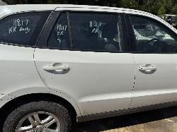 View HYUNDAI SANTA FE 2011 5 Door Station Wagon Breaking