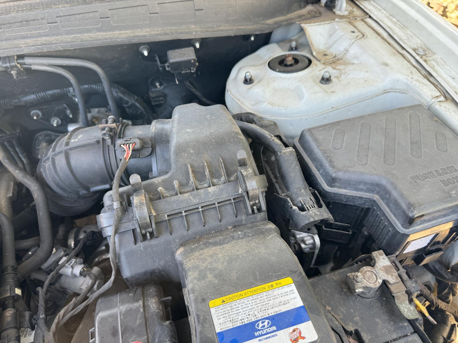 View HYUNDAI SANTA FE 2011 5 Door Station Wagon Breaking