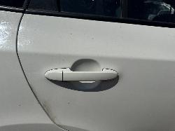 View HYUNDAI SANTA FE 2011 5 Door Station Wagon Breaking
