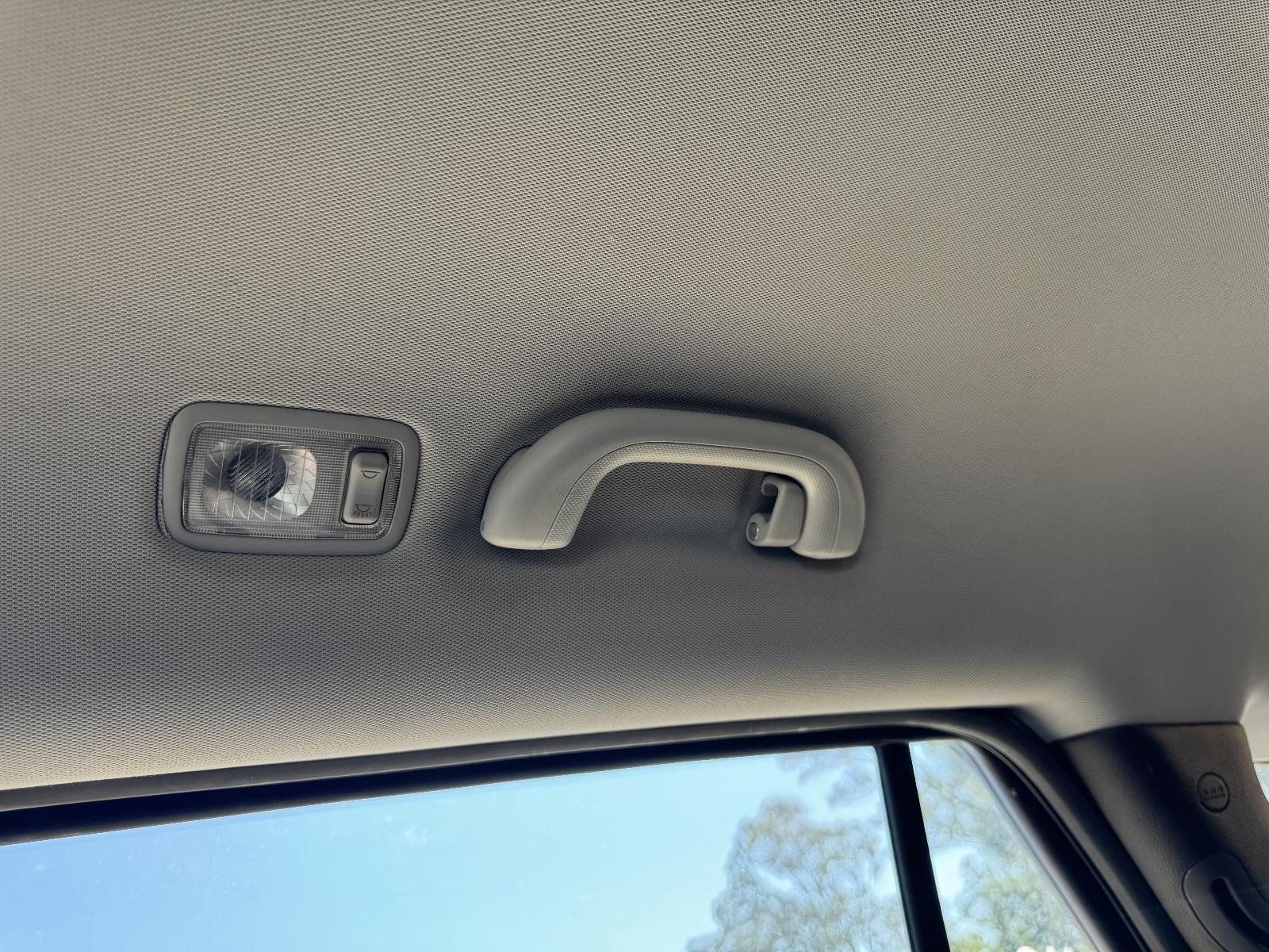 View HYUNDAI SANTA FE 2011 5 Door Station Wagon Breaking