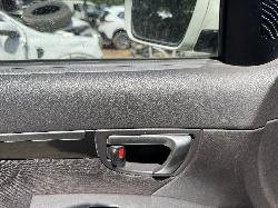 View HYUNDAI SANTA FE 2011 5 Door Station Wagon Breaking