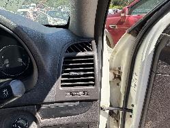 View HYUNDAI SANTA FE 2011 5 Door Station Wagon Breaking