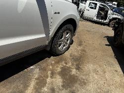 View HYUNDAI SANTA FE 2011 5 Door Station Wagon Breaking