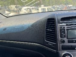 View HYUNDAI SANTA FE 2011 5 Door Station Wagon Breaking