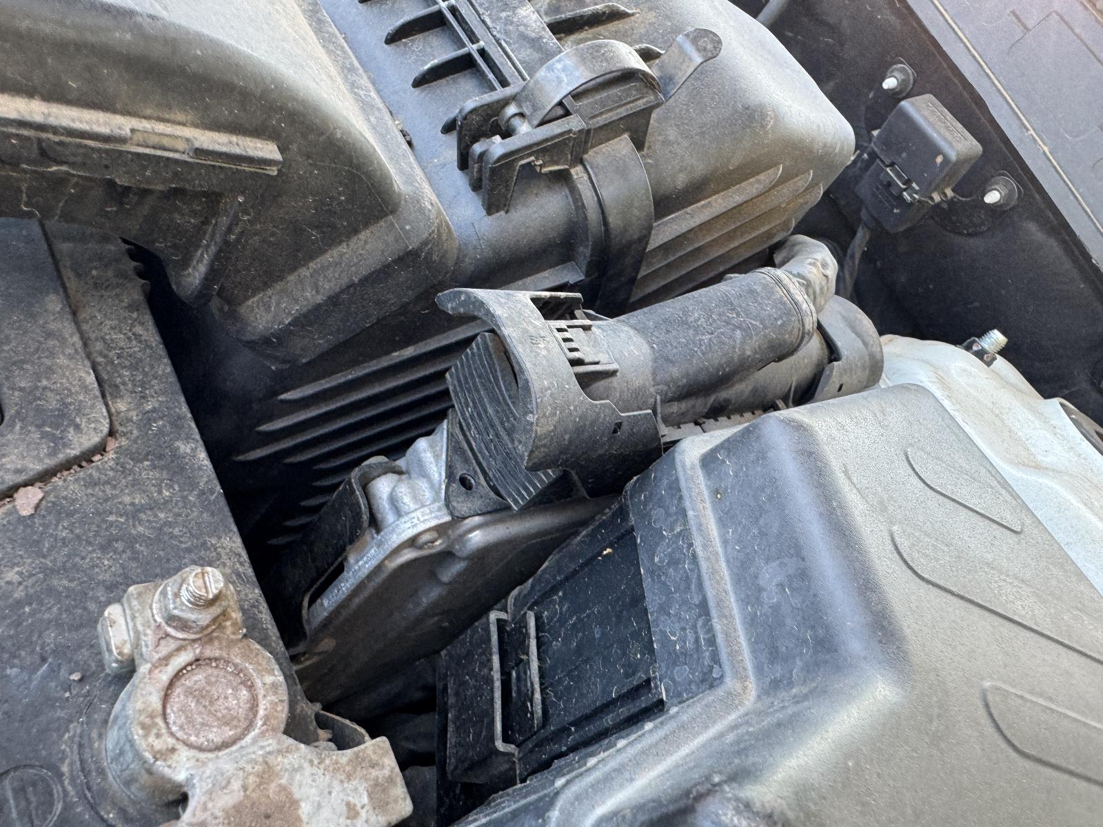 View HYUNDAI SANTA FE 2011 5 Door Station Wagon Breaking