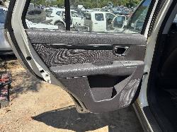 View HYUNDAI SANTA FE 2011 5 Door Station Wagon Breaking