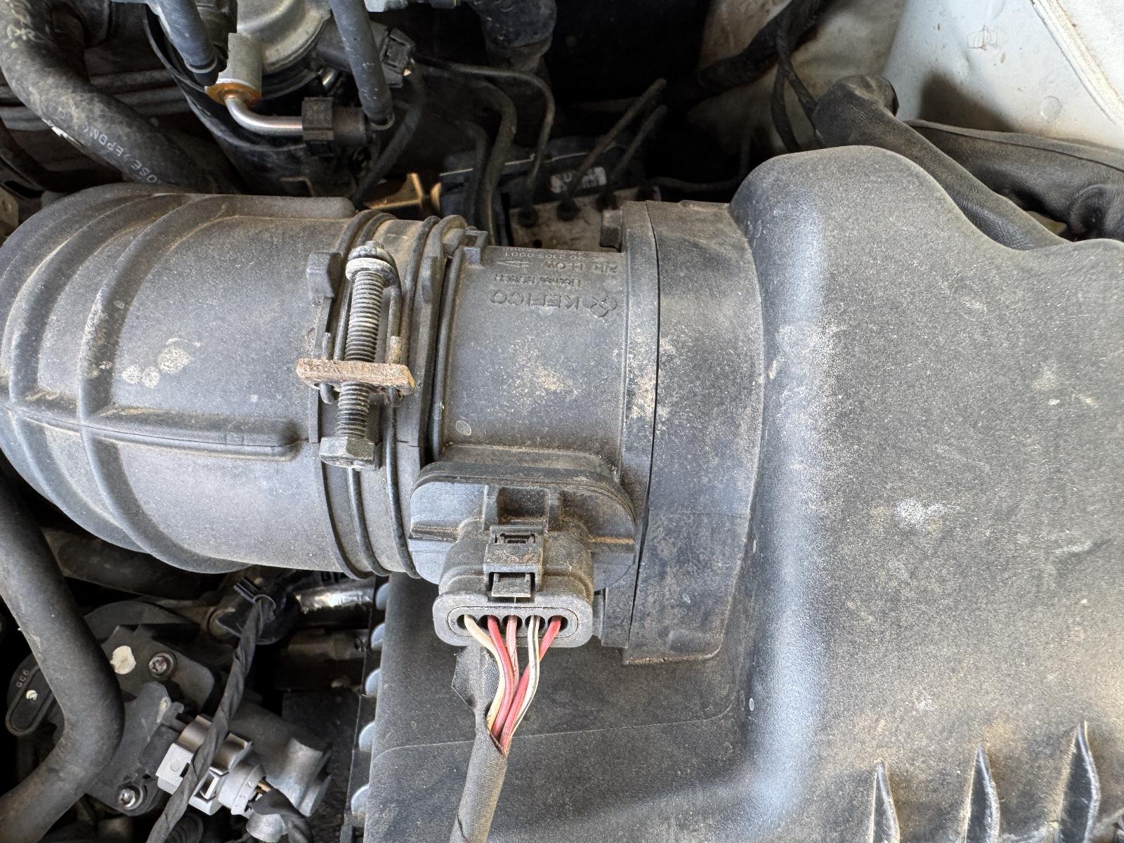 View HYUNDAI SANTA FE 2011 5 Door Station Wagon Breaking