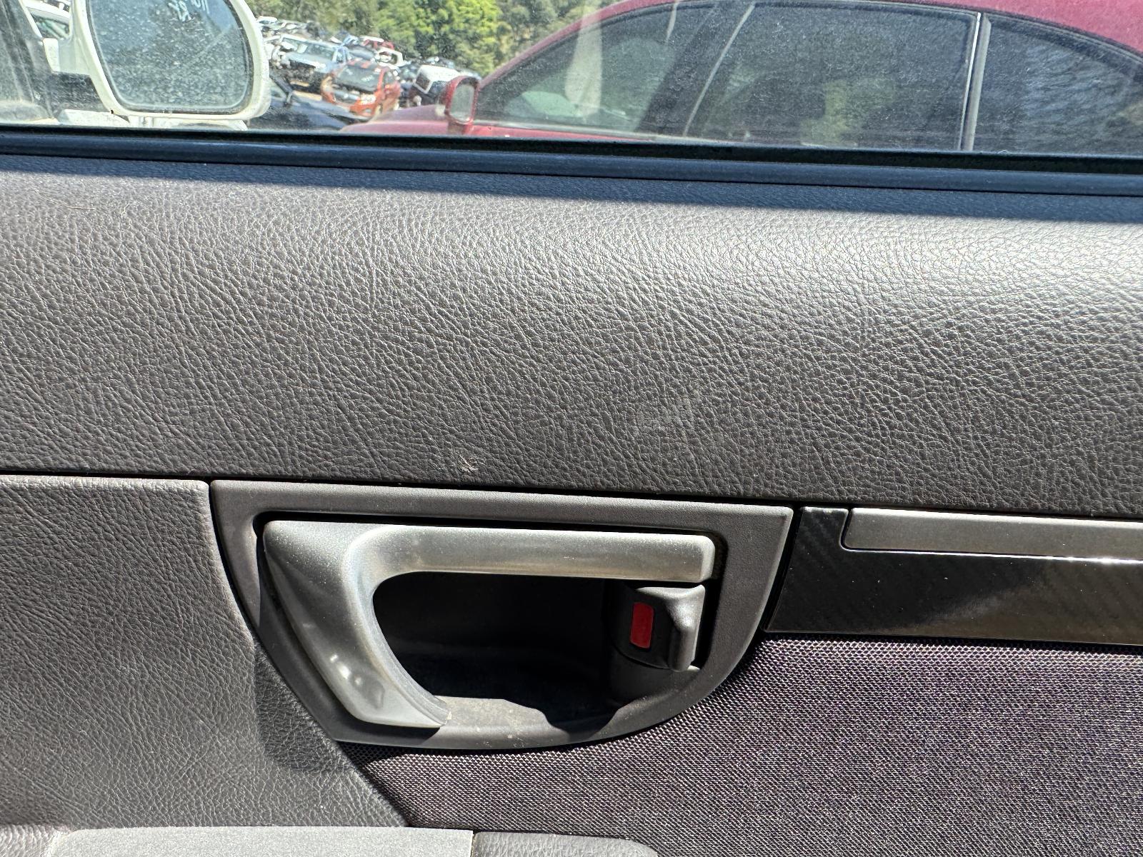 View HYUNDAI SANTA FE 2011 5 Door Station Wagon Breaking