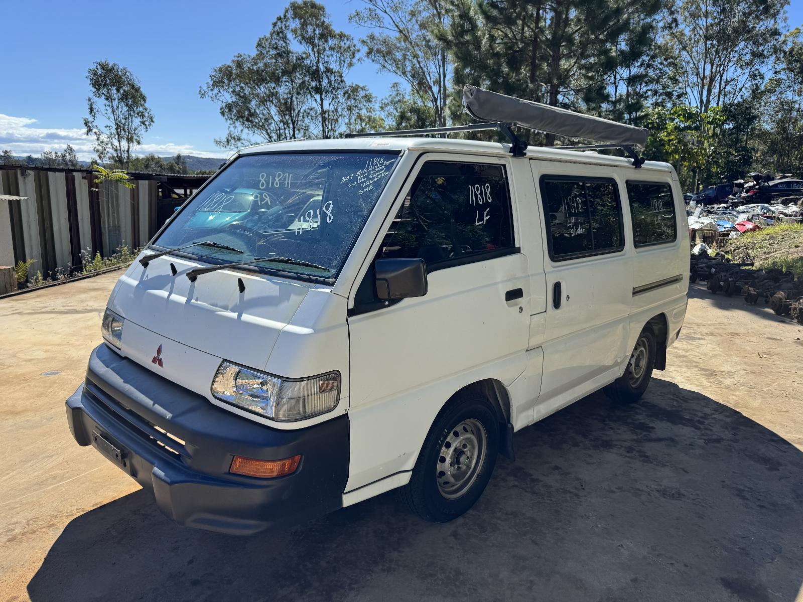 View MITSUBISHI L300 2007 2 Door Van Breaking