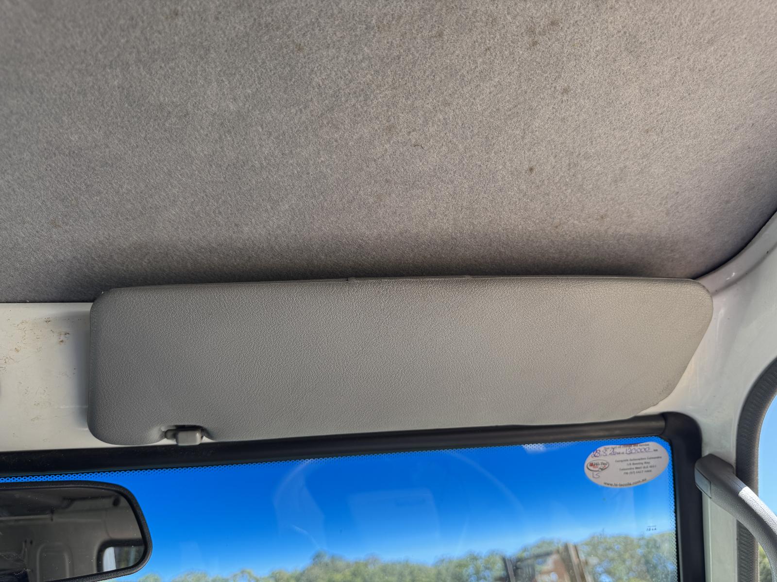 View MITSUBISHI L300 2007 2 Door Van Breaking
