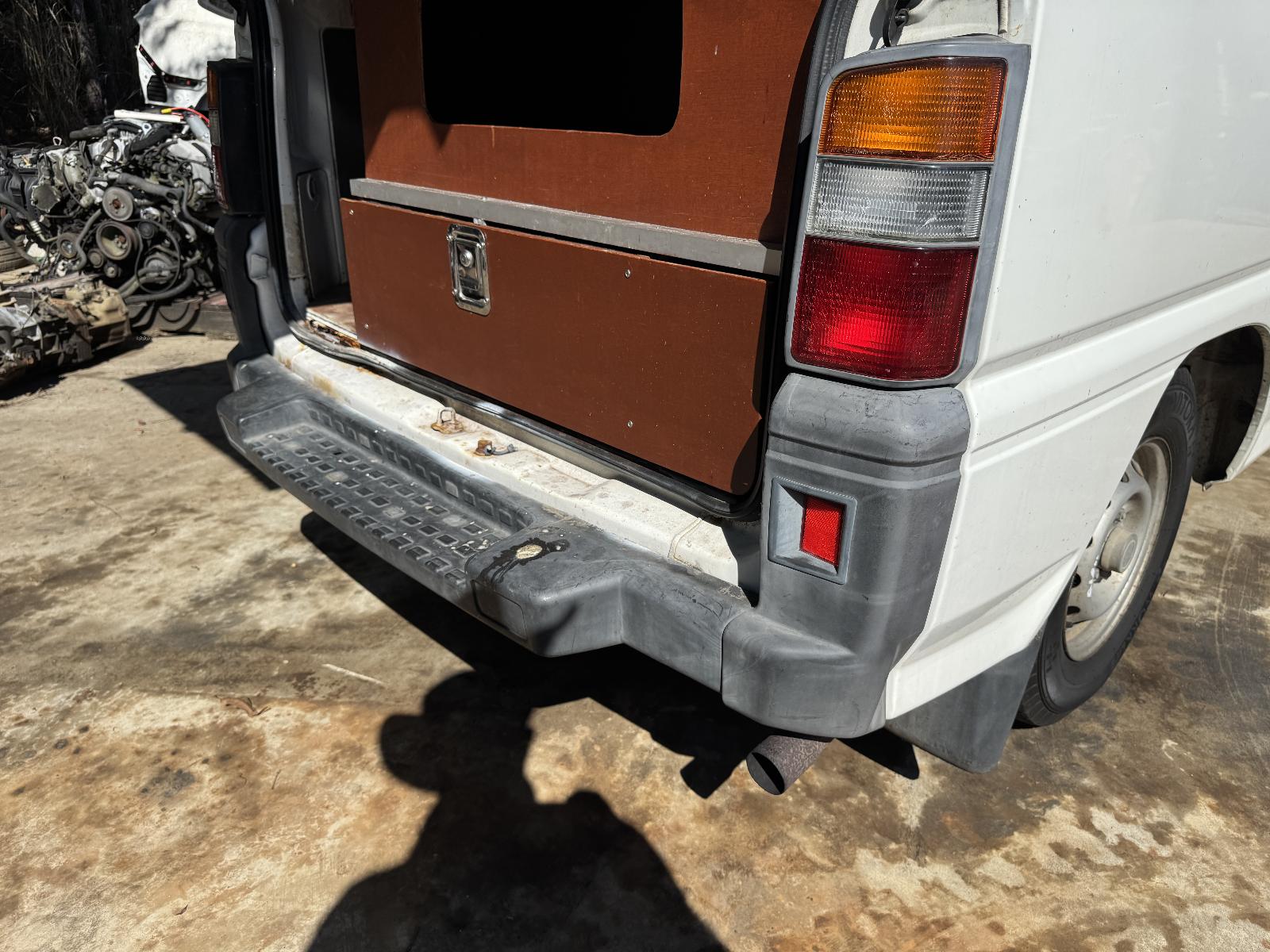 View MITSUBISHI L300 2007 2 Door Van Breaking