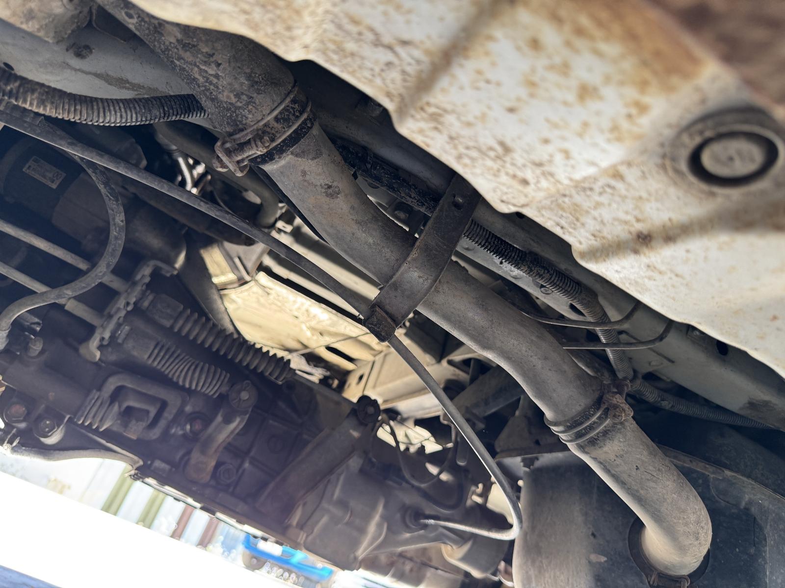 View MITSUBISHI L300 2007 2 Door Van Breaking