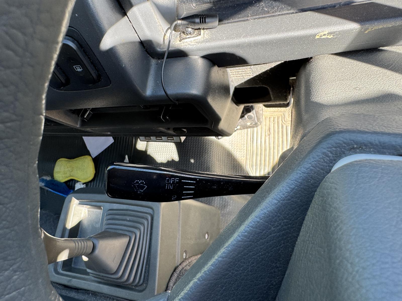 View MITSUBISHI L300 2007 2 Door Van Breaking