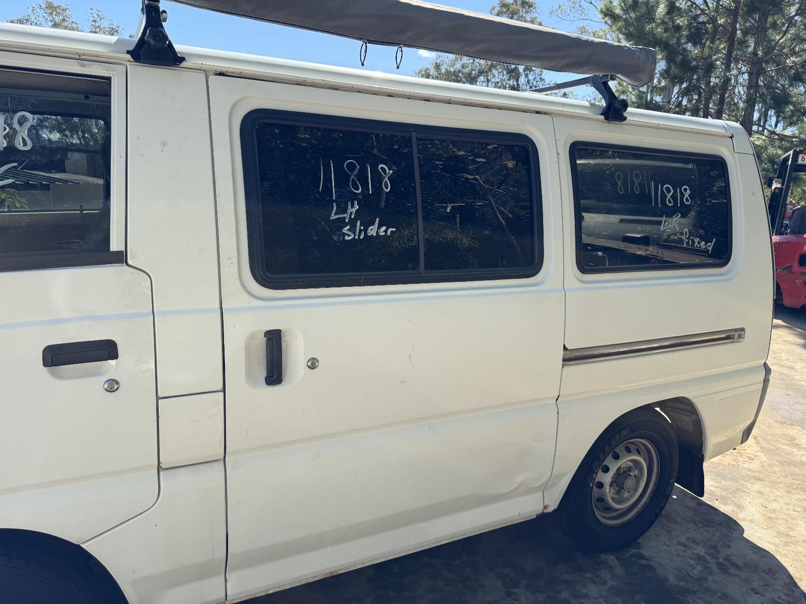 View MITSUBISHI L300 2007 2 Door Van Breaking