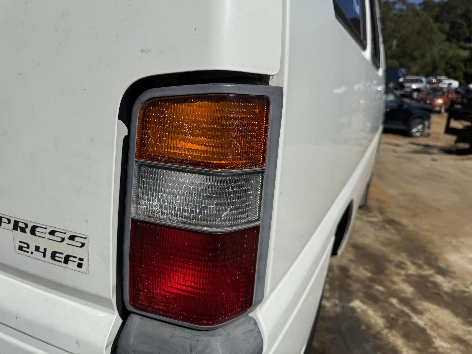 View MITSUBISHI L300 2007 2 Door Van Breaking