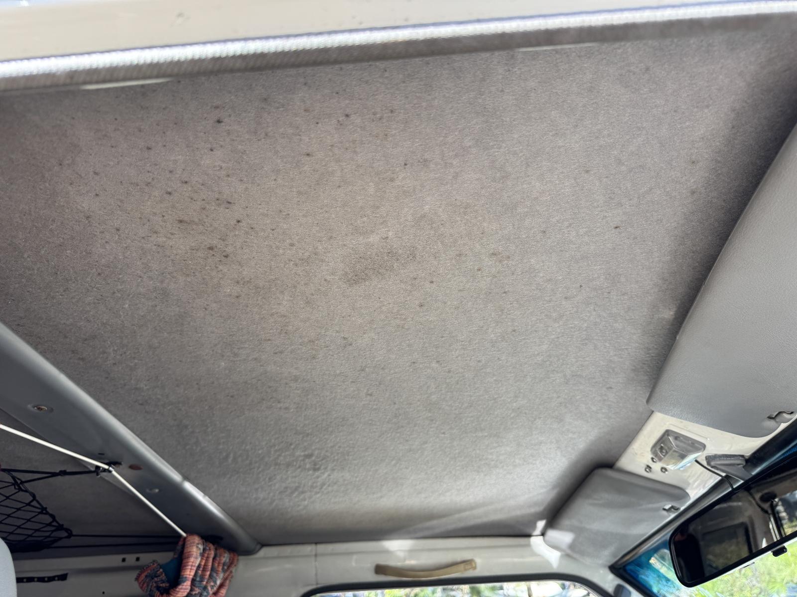 View MITSUBISHI L300 2007 2 Door Van Breaking