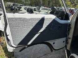 View MITSUBISHI L300 2007 2 Door Van Breaking