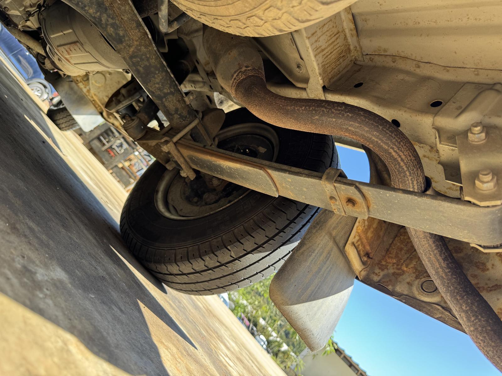 View MITSUBISHI L300 2007 2 Door Van Breaking