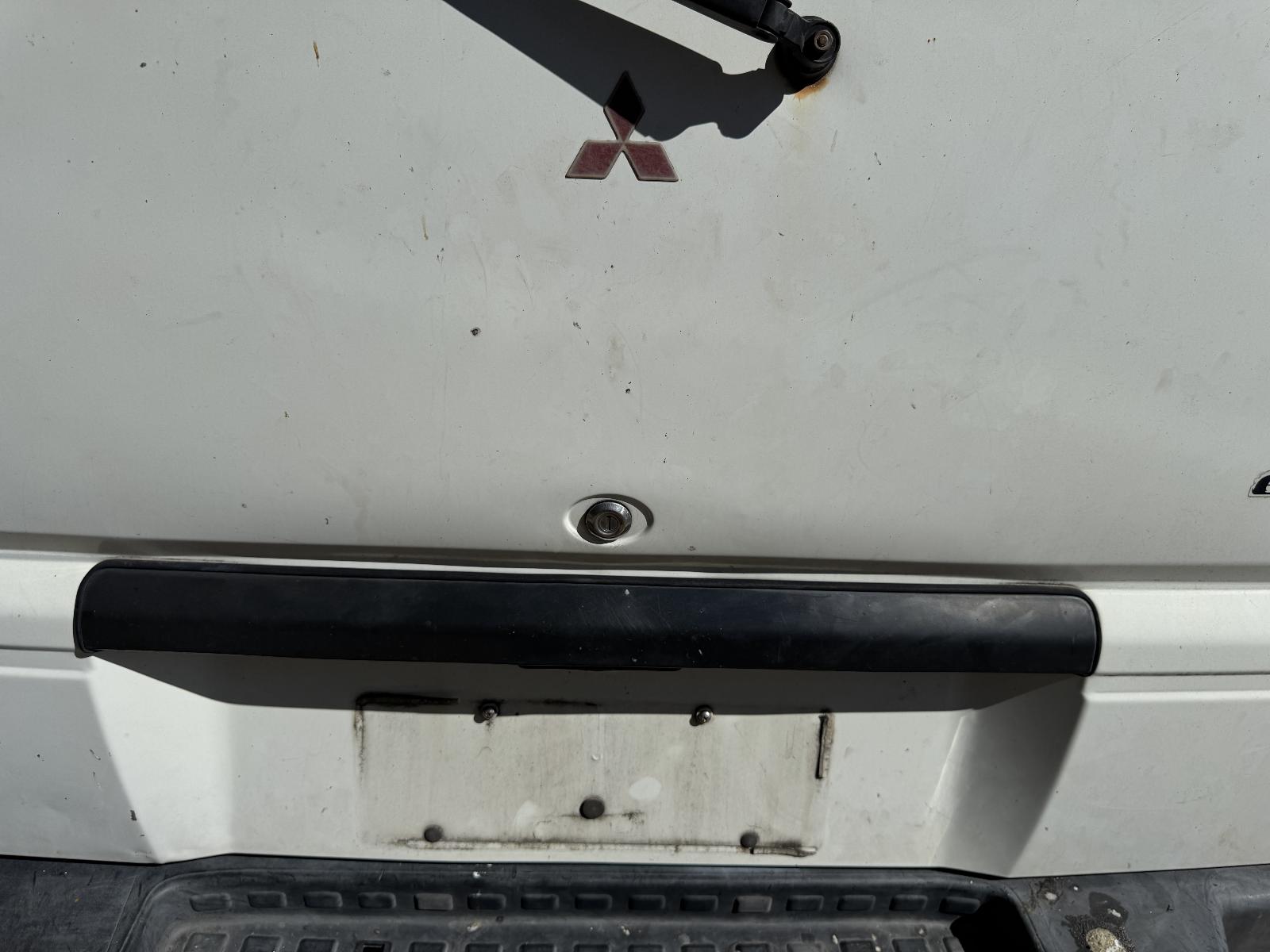 View MITSUBISHI L300 2007 2 Door Van Breaking