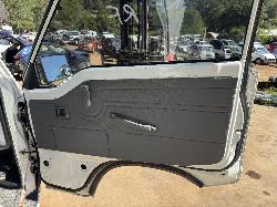 View MITSUBISHI L300 2007 2 Door Van Breaking
