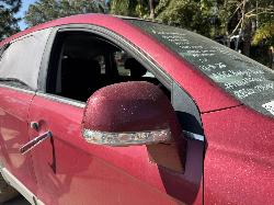 View HOLDEN CAPTIVA 2015 5 Door Station Wagon Breaking