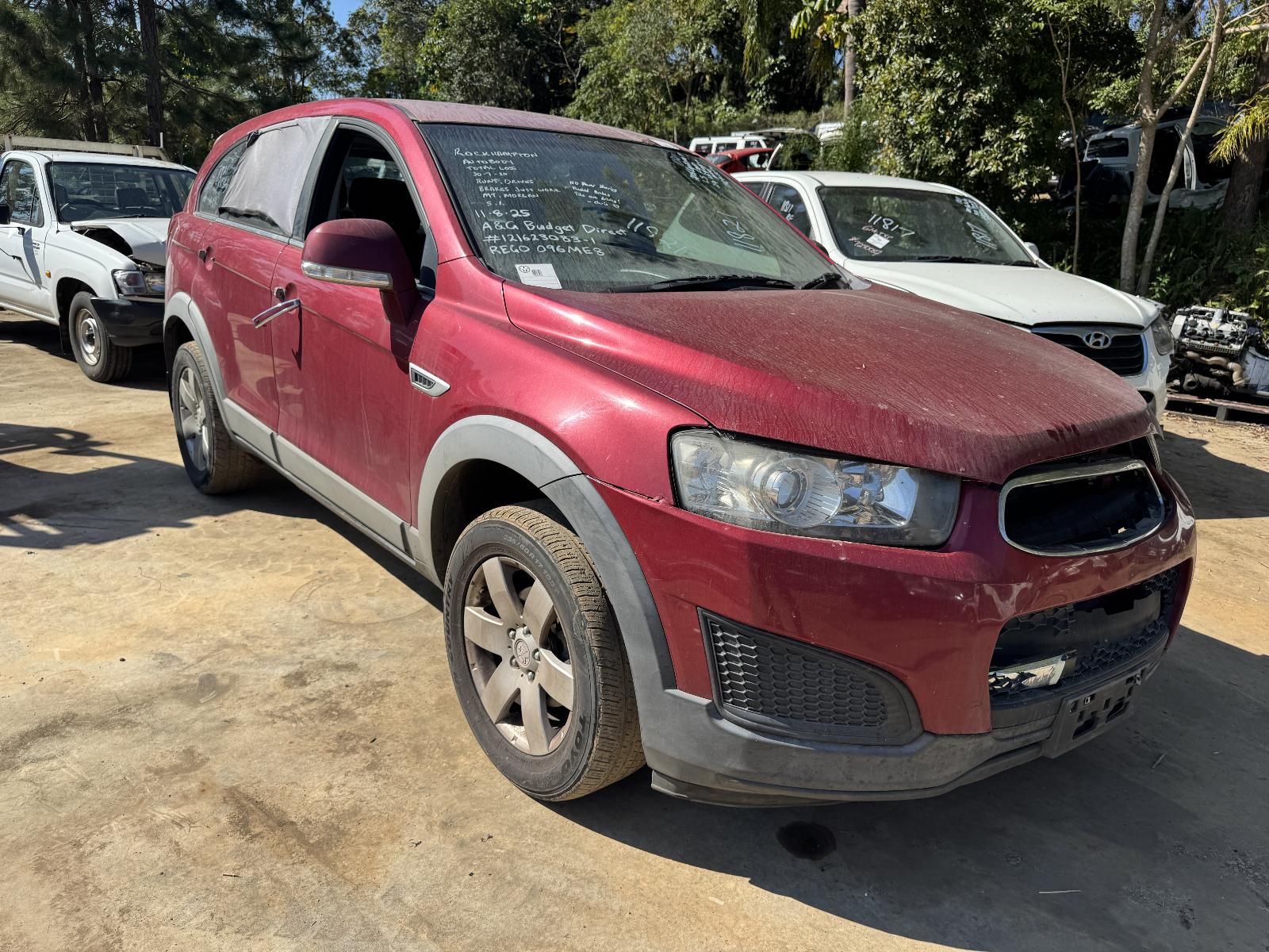 Image for a HOLDEN CAPTIVA 2015 5 Door Station Wagon Breaking