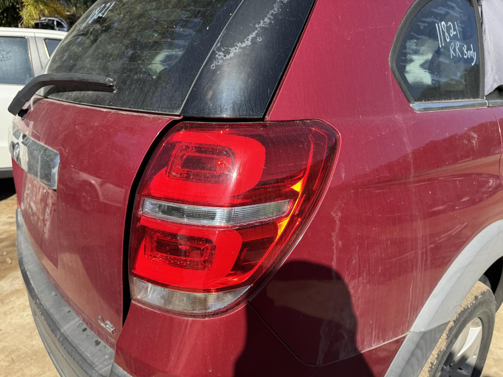 View HOLDEN CAPTIVA 2015 5 Door Station Wagon Breaking