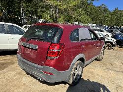 View HOLDEN CAPTIVA 2015 5 Door Station Wagon Breaking